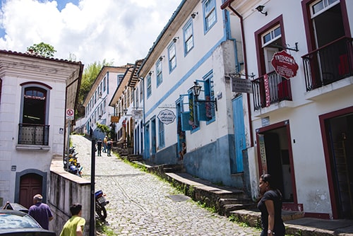 Visão de cidade histórica de Minas Gerais
